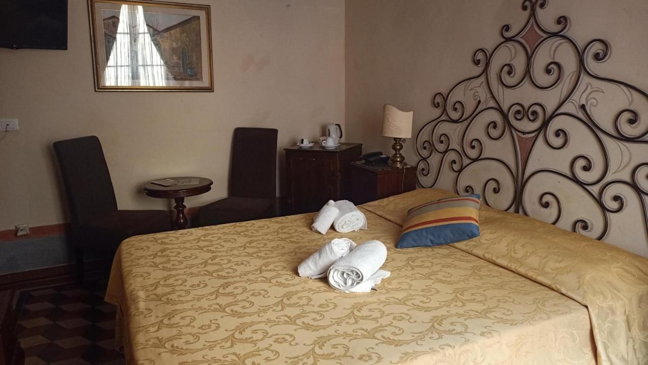 Relais Corso Storico Bed & Breakfast Pisa Exterior photo